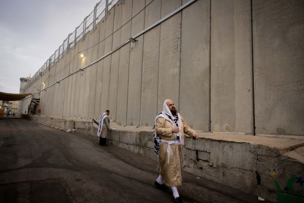 המשטרה תמנע כניסת קהל להילולת רחל אימנו