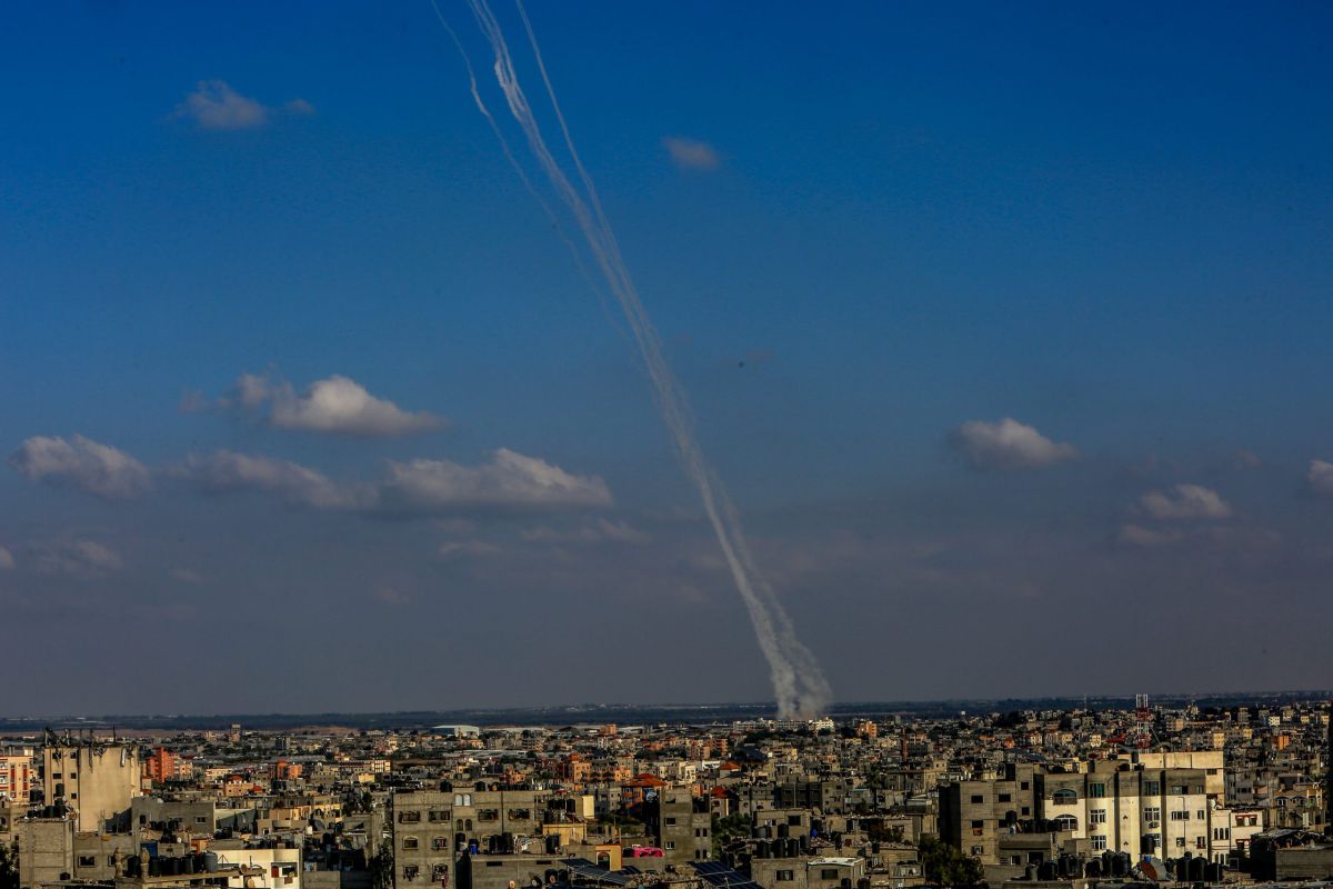 מטח טילים לגוש דן, נפילות בפתח תקווה, ללא נפגעים