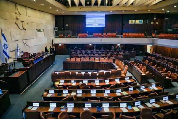 בצל הלחימה: זה מה שיקרה מחר בכנסת