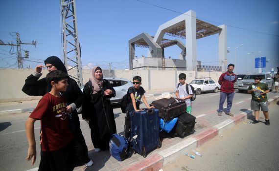 תושב עזה: חמאס מונע מאיתנו להימלט דרומה