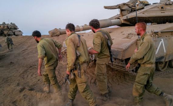 החיילים התווכחו ביניהם מי לא יצא הביתה