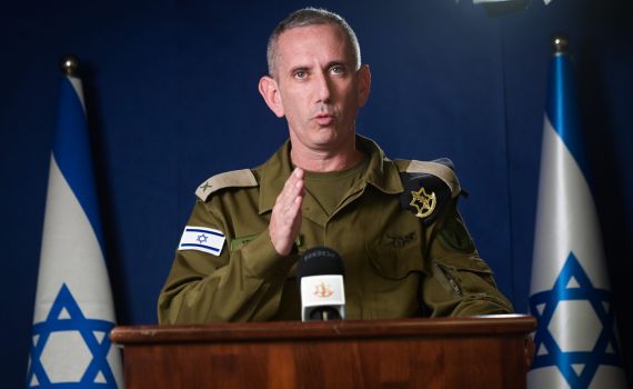 דובר צה"ל: "עודכנו משפחות של כ-240 חטופים"