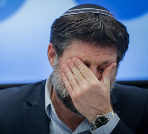 סקר חדשות 12: סמוטריץ' מתחת לאחוז החסימה