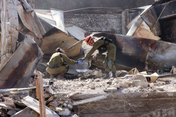 נהג הילדים מגוש קטיף אותר ללא רוח חיים