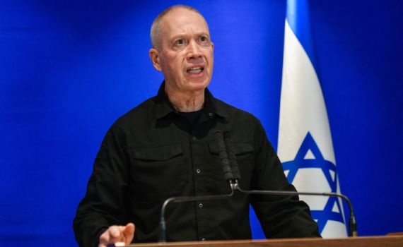 גלנט: 'למחבלי חמאס יש 2 אפשרויות – להיכנע או למות'