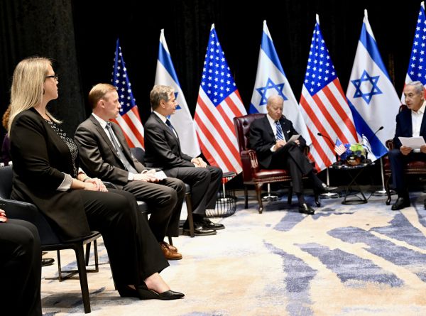 ביידן נפגש עם הניצולים: 'מעריך את האומץ והגבורה'