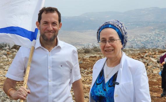 אלפים צעדו בצעדת השומרון בהר עיבל