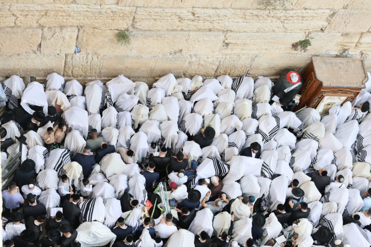 צפו בשידור חי: תפילת יום העצמאות המרכזית בכותל