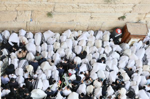 צפו בשידור חי: תפילת יום העצמאות המרכזית בכותל