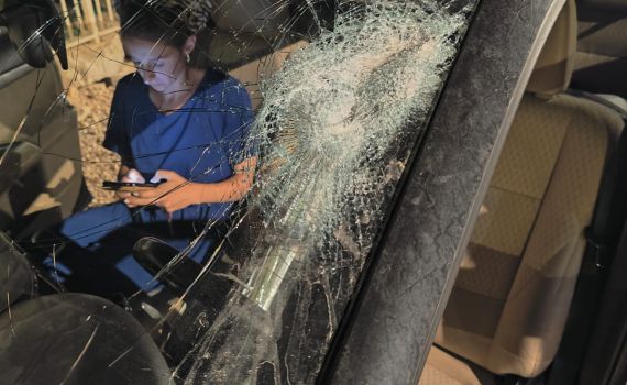 מחבלים ביצעו לינץ' במשפחה; האב השיב אש