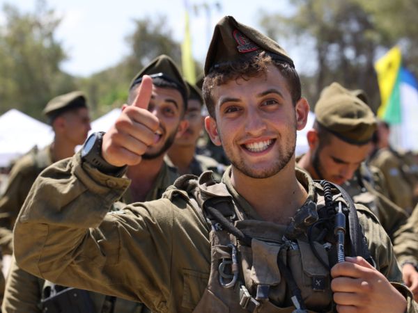 בין ההרוגים מגולני: רועי וייזר מאפרת