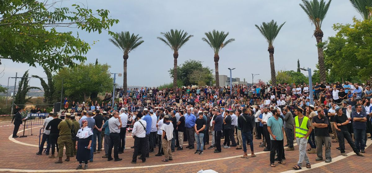 נריה נגארי הובא למנוחות: "הגעת למקום שלך"