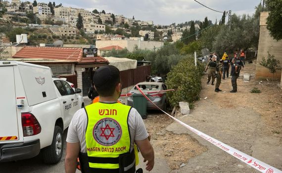 כתבים זרים בזירת הטבח: "כרתו ראשי תינוקות"