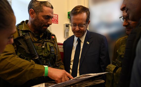 הנשיא הרצוג ביקר בשדרות: "רואים גבורה בלתי נתפסת"
