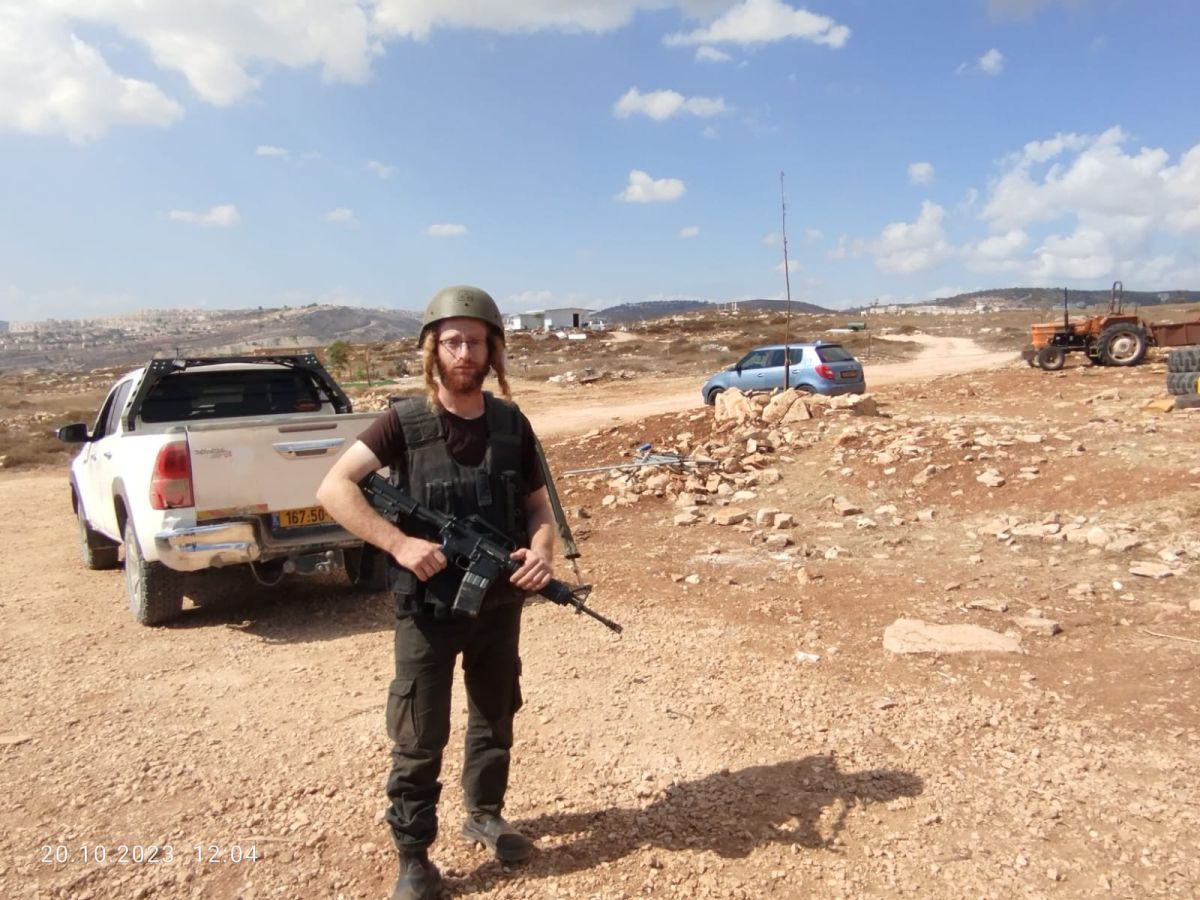 בעיצומה של מלחמה: שב"כ החרים נשקים ליהודים ביו"ש