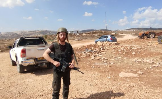 בעיצומה של מלחמה: שב"כ החרים נשקים ליהודים ביו"ש