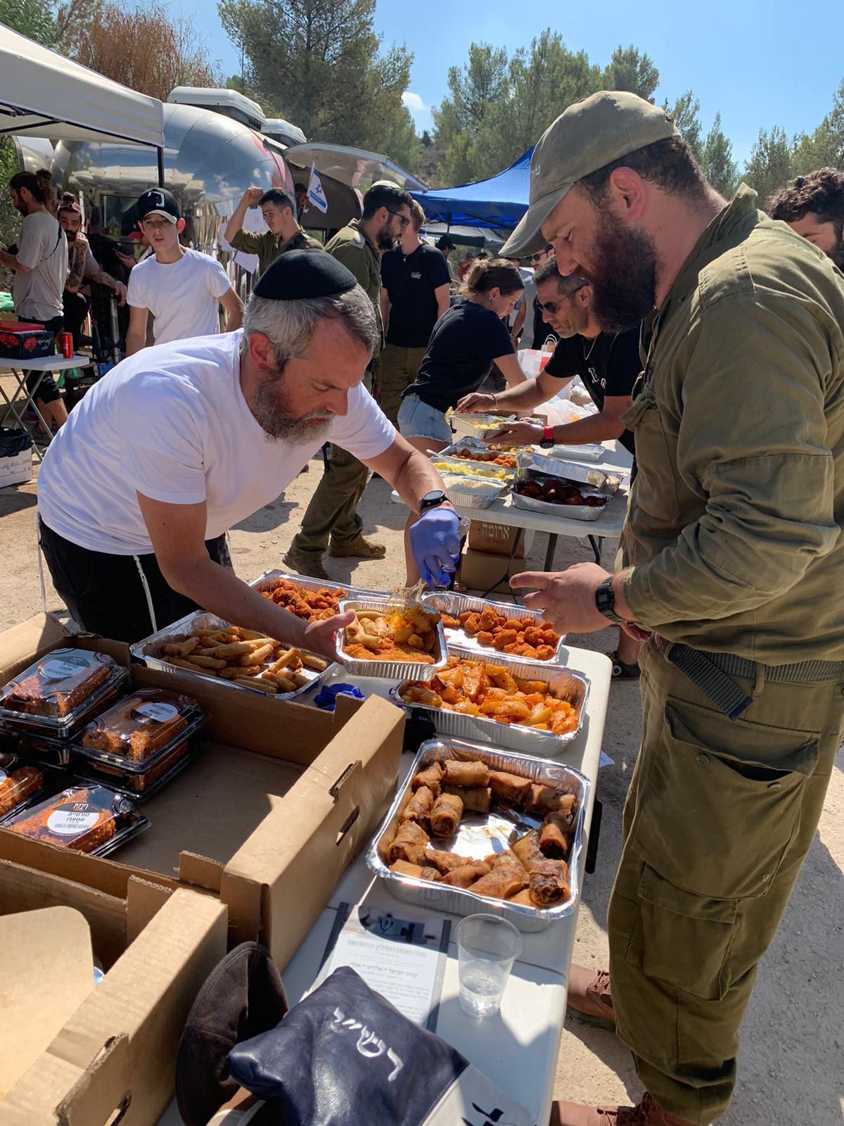 סיוע ממוקד לכל חייל מהחמ"ל של כפר חב"ד