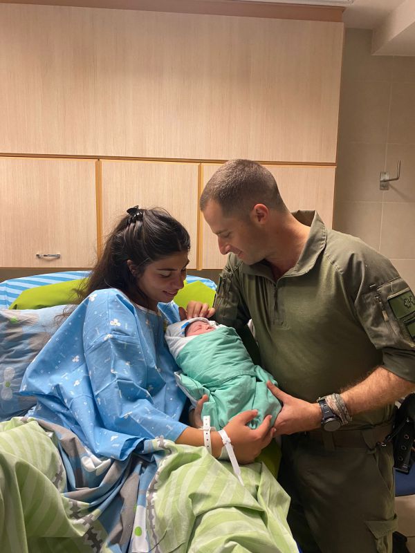 תיזמון לידה: האבא המג"ד היה נוכח בדיוק בזמן