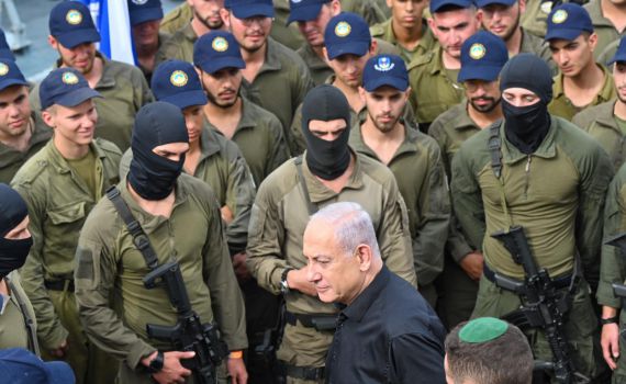 נתניהו לחיילים: "לא נרפה עד שנכריע את החושך"