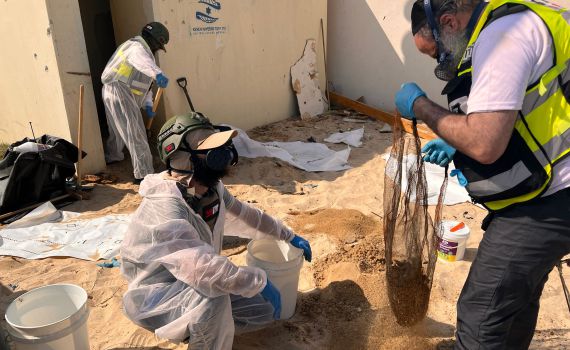 24 ימים אחרי הטבח: חלקי גופות אותרו בחוף זיקים