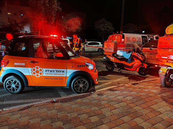 חשד לרצח: אישה נדקרה למוות ברכבה ברחובות