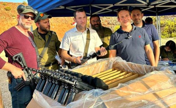 לא עוד: מאות רובים חולקו לכיתות הכוננות בשומרון