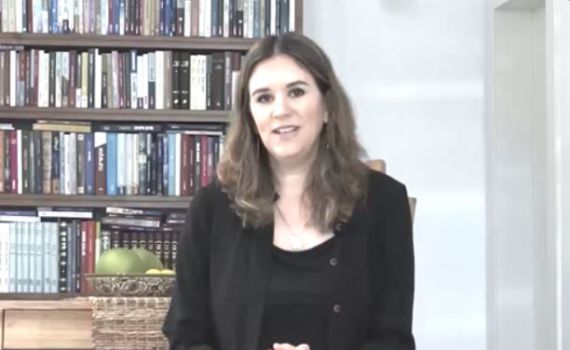 צנזורה בתאגיד? אמילי עמרוסי הושעתה משידורי רשת ב