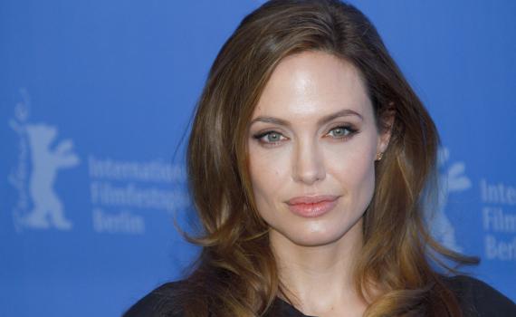 אנג'לינה ג'ולי נגד ישראל: "עזה הופכת לקבר אחים"