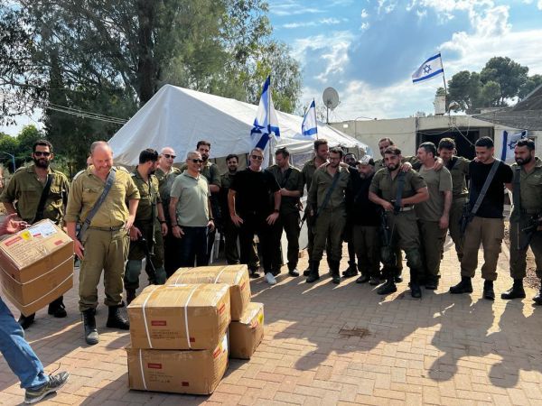 עובדי קק"ל תרמו מעל מיליון שקל מימי החופש שלהם לרכישת ציוד ומזון לחיילי צה"ל