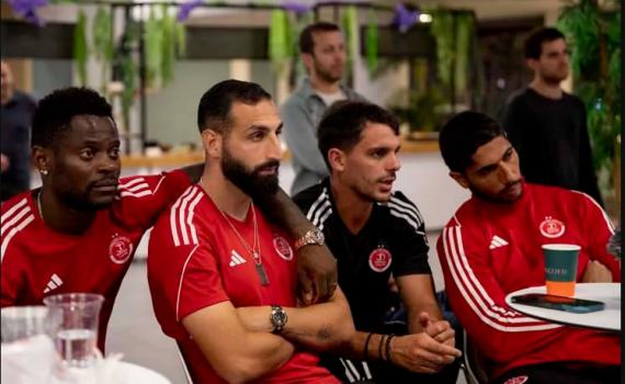 הפועל תל אביב מתייחדת עם אוהדיה שנרצחו