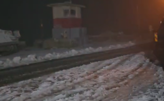 שלג ראשון לעונה החל לרדת. צפו בתיעוד