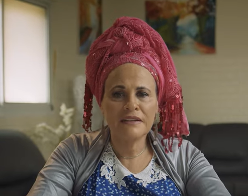 הסרוגה ששבעת בניה וחתניה נלחמים בחזית. צפו