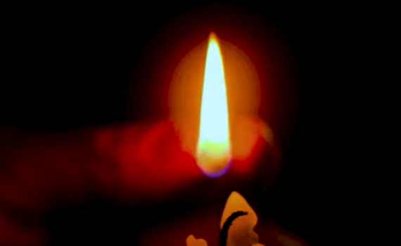 "אדליק נרות שבת – ואזכיר לעצמי שהם לא יכולים עלינו"