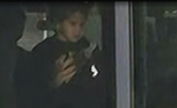 תיעוד ראשון: אביגיל עידן מועברת ברכבי הצלב האדום