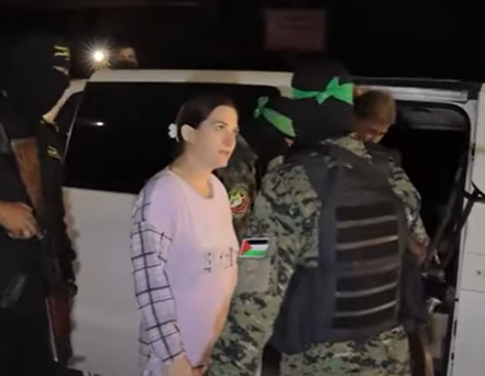 גיבורה: החטופה העמידה את המחבל במקום. צפו