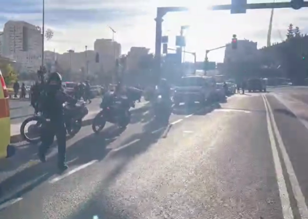 7 פצועים בפיגוע ירי בירושלים; המחבלים חוסלו