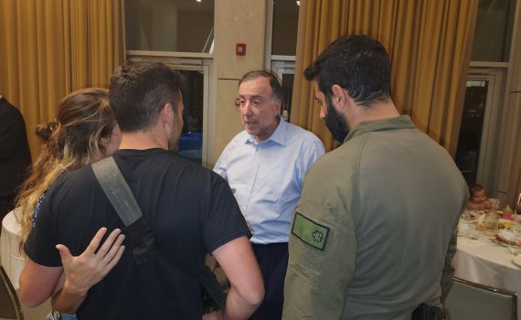 התאומים שאביהם מגויס חגגו בר מצווה