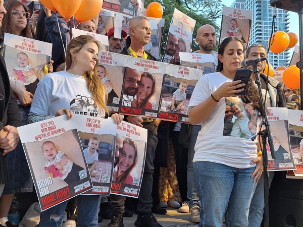 משפחת ביבס: "חמאס, האם כפיר הוא האויב שלכם?"