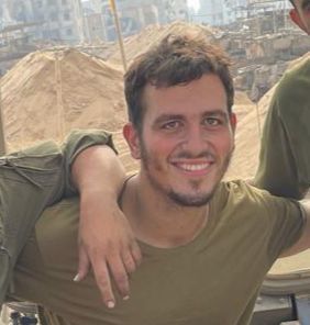 האב השכול קיבל שיחה מהטלפון של בנו שנפל