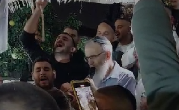 מייחלים לשובה: בשוהם קיימו תפילה עבור מייה שם