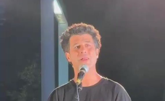 צפו: מאה שחקנים בתפילה לשחרור החטופים