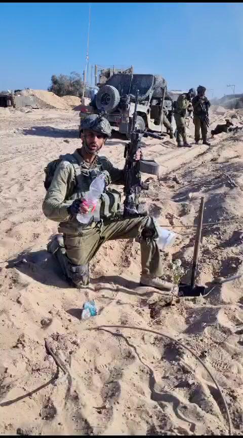 צה״ל החליט שלא להדיח את הלוחם שנטע עץ בגוש קטיף