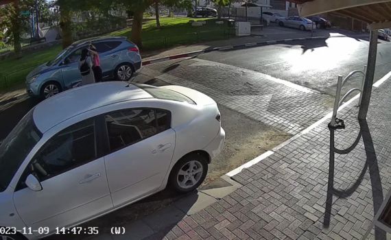 תיעוד: רגע פגיעת הרחפן בבית הספר באילת