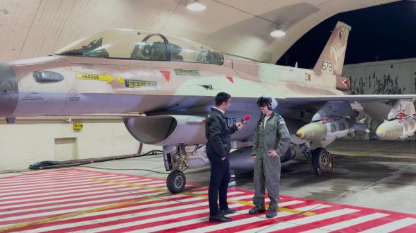 הכתב החרדי ראיין טייס סרוג: "כולנו מאוחדים". צפו