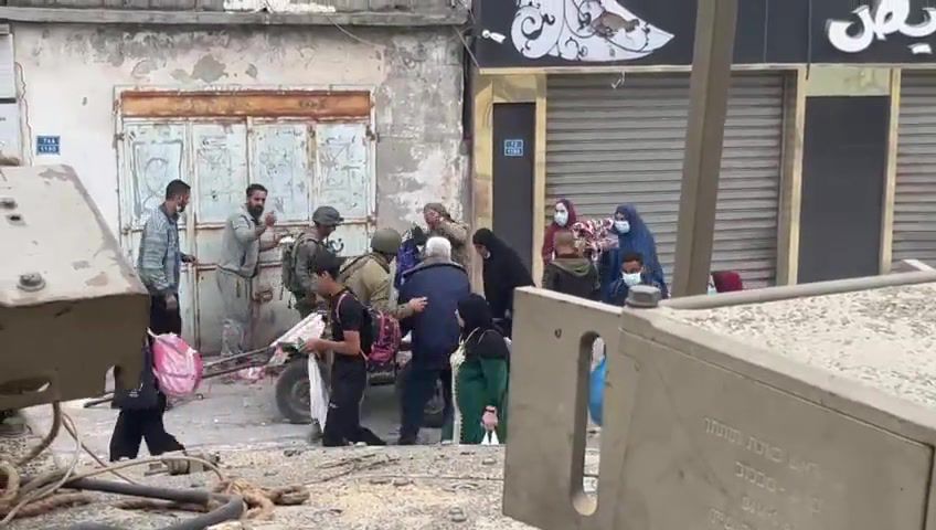 "מחבלות עם חגורות נפץ מתחת לבגדים": עדות מעזה