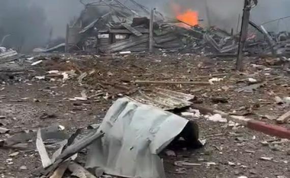 צפו: הרס כבד מפגיעת רקטה בבסיס בירנית בצפון