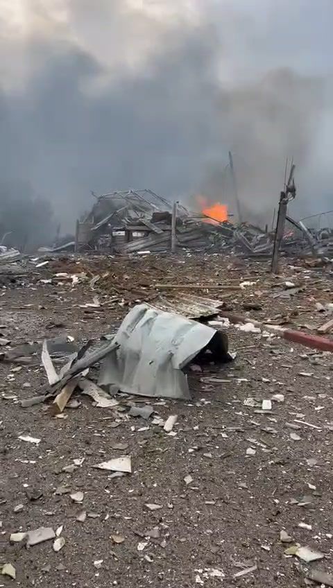 צפו: הרס כבד מפגיעת רקטה בבסיס בירנית בצפון