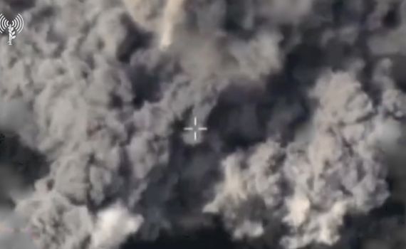 צפו: צה״ל תקף בלבנון ופוצץ מחסני תחמושת