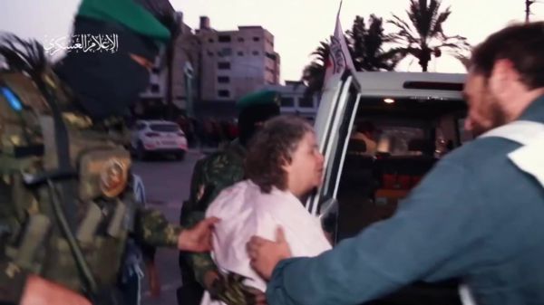 חמאס פרסם סרטון שחרור חטופים עם שינוי קל