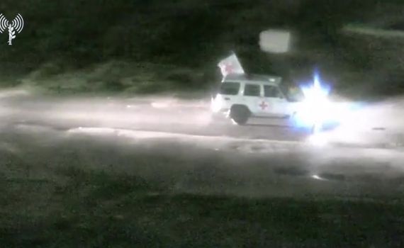 החטופים הגיעו לידי הצלב האדום